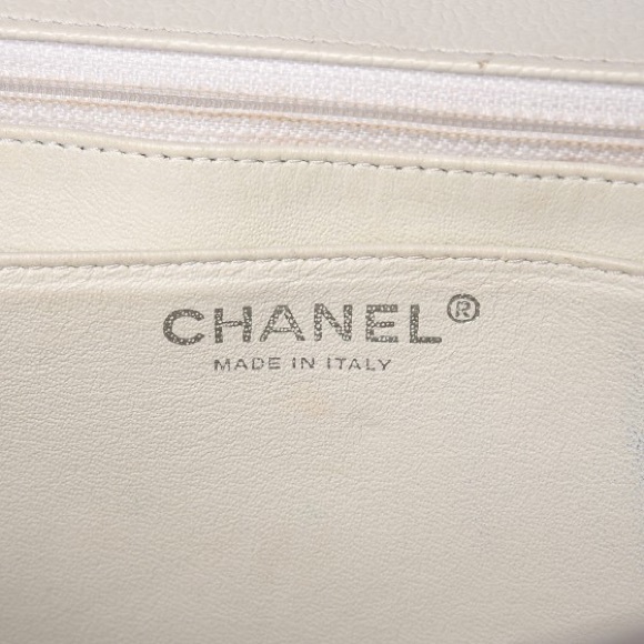 Chanel Quilted Maxi Caviar Silver Hardware Single Flap Shoulder Bag - Picture 6 of 15